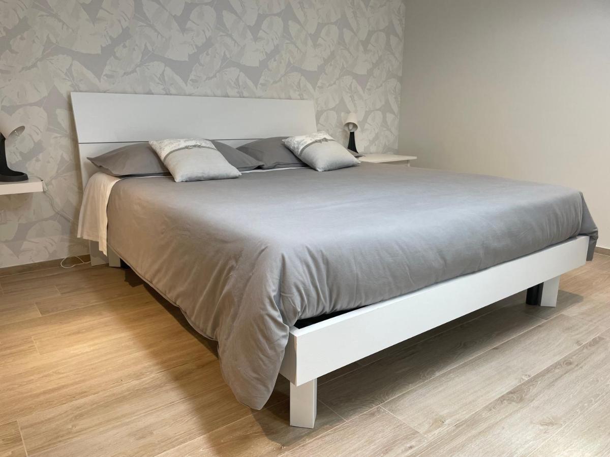 Otium Rooms / Camere E Appartamenti Morrovalle Exterior foto