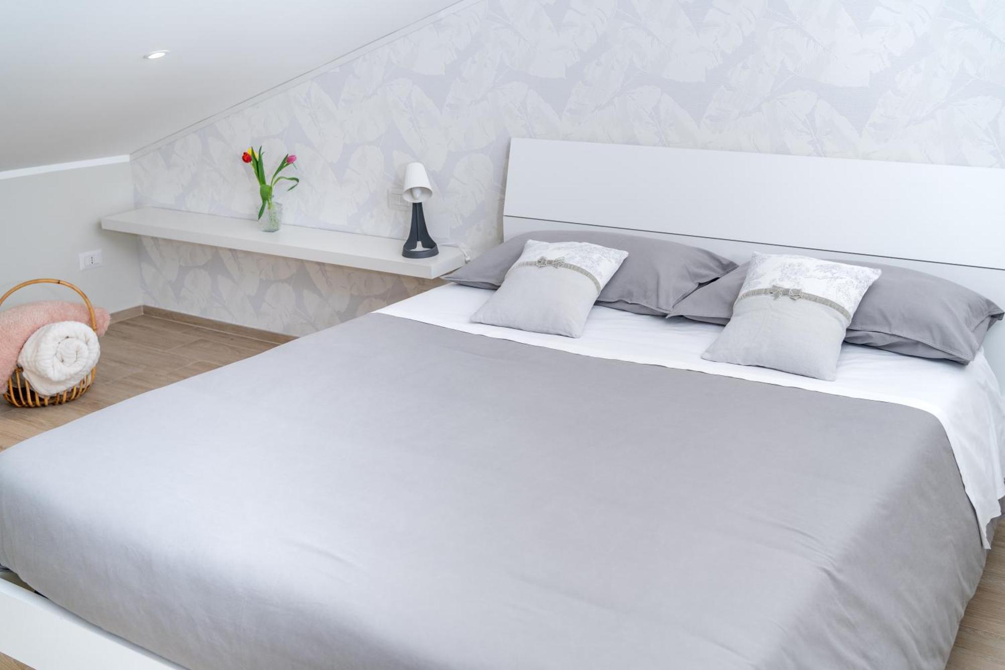 Otium Rooms / Camere E Appartamenti Morrovalle Exterior foto